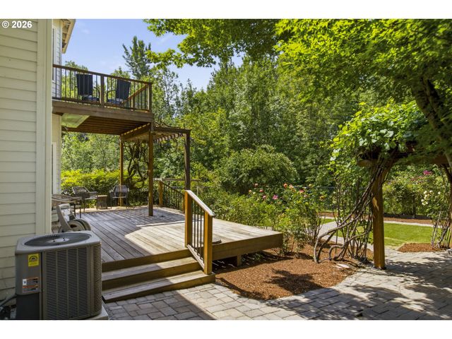 19180 Nw NORTHSHORE Ct, Portland, OR 97229