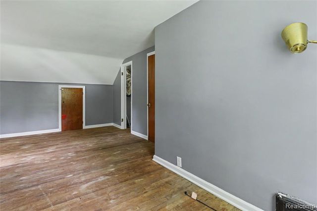 5388 Davison Road, Lapeer, MI 48446