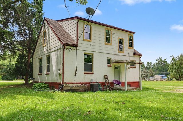5388 Davison Road, Lapeer, MI 48446