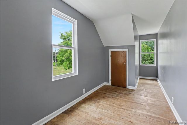 5388 Davison Road, Lapeer, MI 48446
