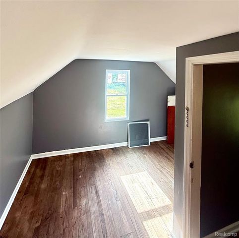 5388 Davison Road, Lapeer, MI 48446