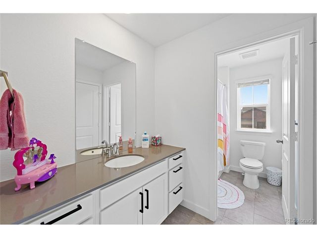 24465 E Evans Dr, Aurora, CO 80018