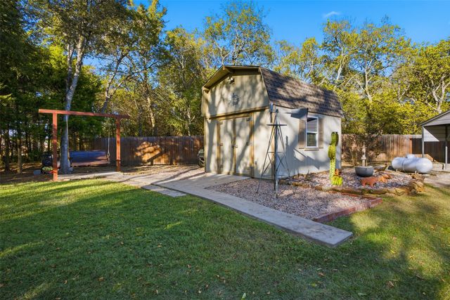 1195 E Sharpshire Court, Waxahachie, TX 75165