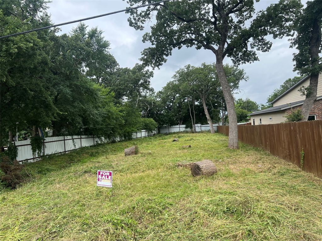 1913 Leroy, Dallas, TX 75217