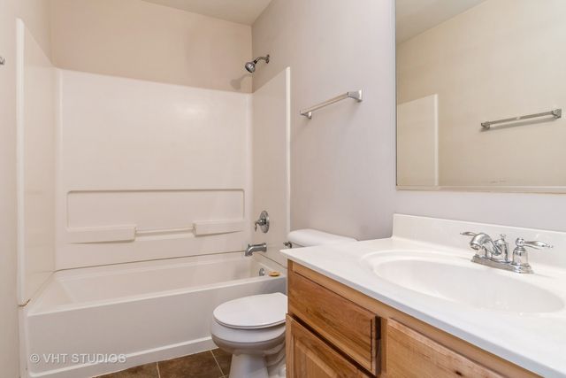 1028 HERON Circle 1028, Joliet, IL 60431