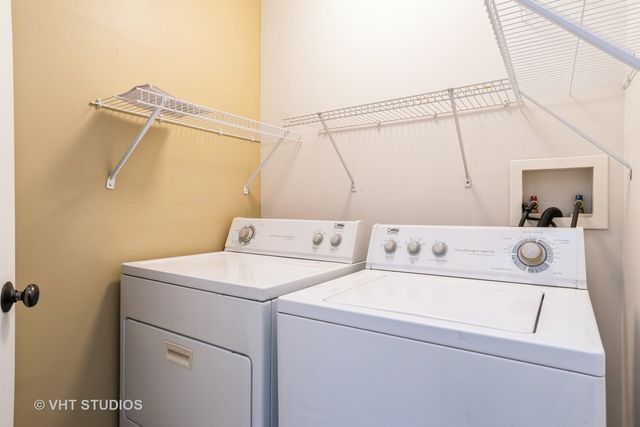 1028 HERON Circle 1028, Joliet, IL 60431