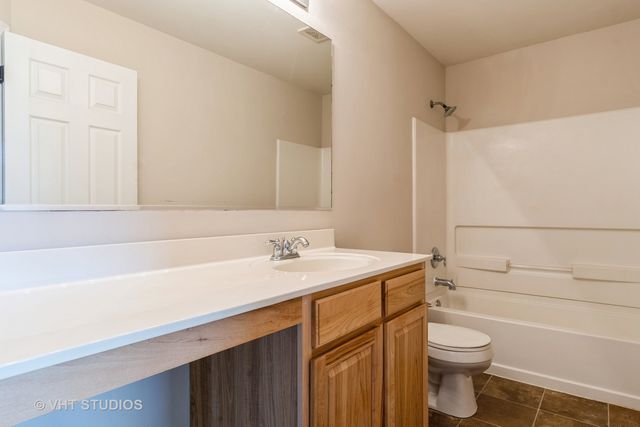 1028 HERON Circle 1028, Joliet, IL 60431