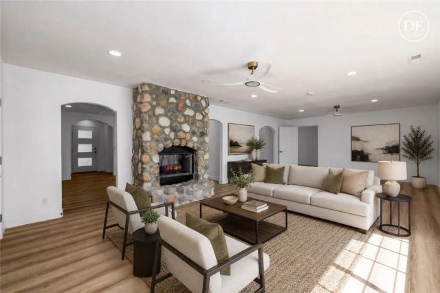 16639 Dale Evans, Apple Valley, CA 92307