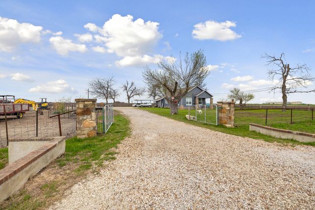1151 County Road 394, Hutto, TX 78634