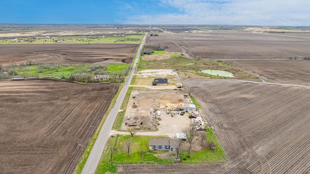 1151 County Road 394, Hutto, TX 78634