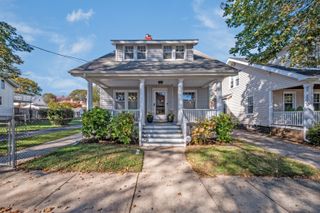 34 Beecher Place, New Haven, CT 06512