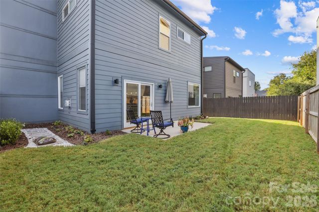 621 Campus Street, Charlotte, NC 28216