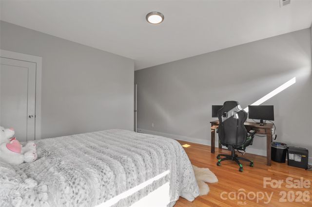 621 Campus Street, Charlotte, NC 28216