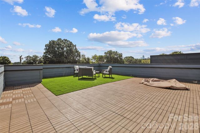 621 Campus Street, Charlotte, NC 28216