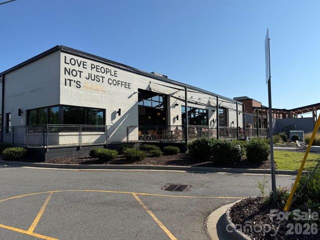 621 Campus Street, Charlotte, NC 28216