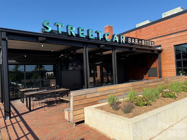 621 Campus Street, Charlotte, NC 28216