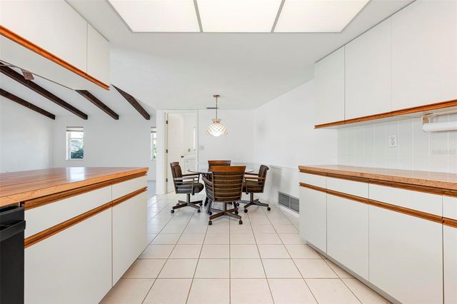 980 N DORAL LANE, Venice, FL 34293