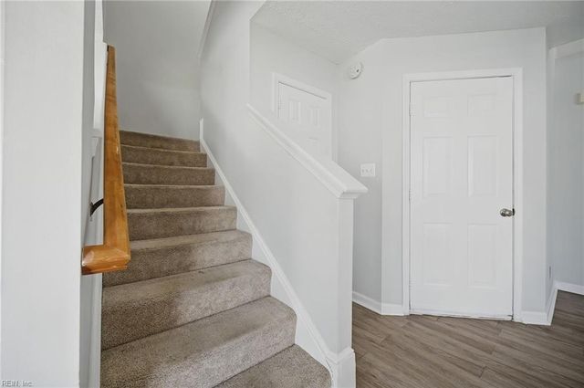 102 Pelican CV, Newport News, VA 23608
