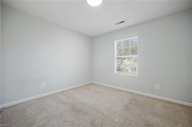 102 Pelican CV, Newport News, VA 23608