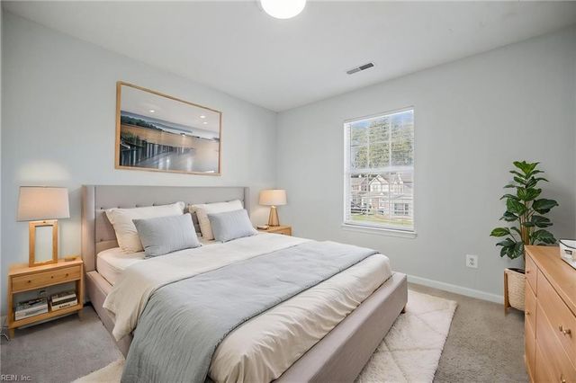 102 Pelican CV, Newport News, VA 23608