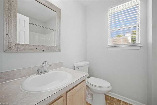 102 Pelican CV, Newport News, VA 23608