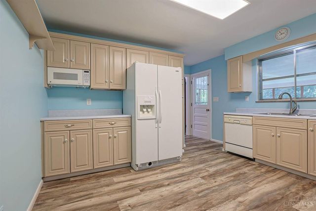 543 Compton Road, Wyoming, OH 45231