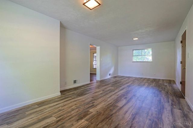 543 Compton Road, Wyoming, OH 45231