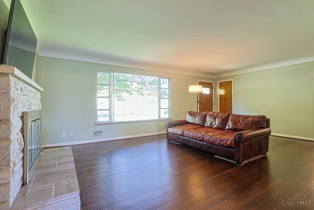543 Compton Road, Wyoming, OH 45231