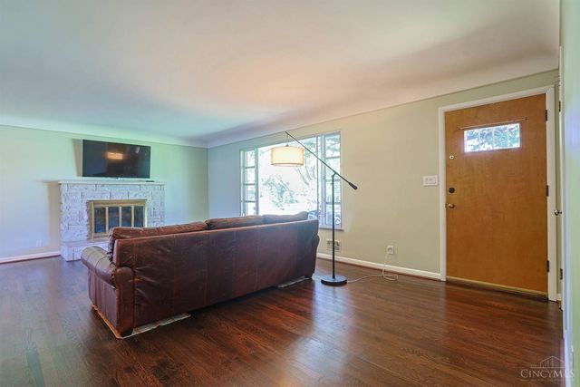 543 Compton Road, Wyoming, OH 45231