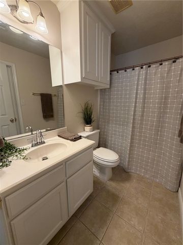 903 Crepe Myrtle, College Station, TX 77845
