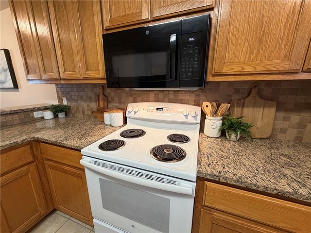 903 Crepe Myrtle, College Station, TX 77845