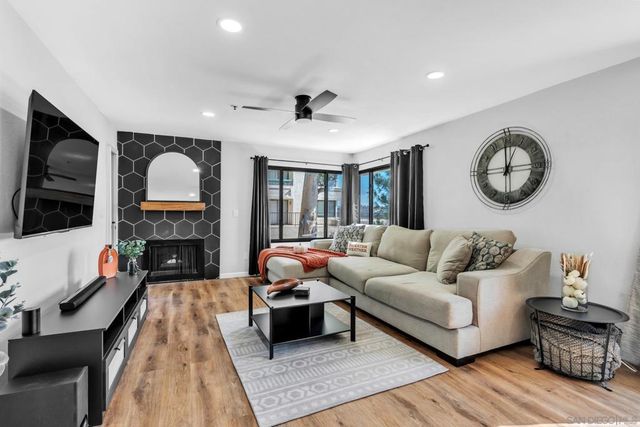 11233 Tierrasanta Blvd 30, San Diego, CA 92124