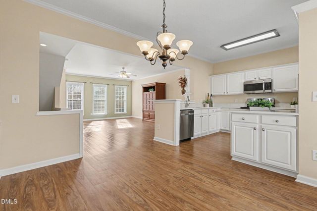 7007 Pinecrest Townes Drive, Raleigh, NC 27613