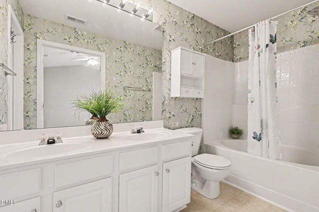 7007 Pinecrest Townes Drive, Raleigh, NC 27613