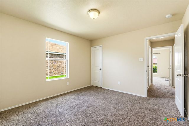 839 Liberty Park Drive, Belton, TX 76513