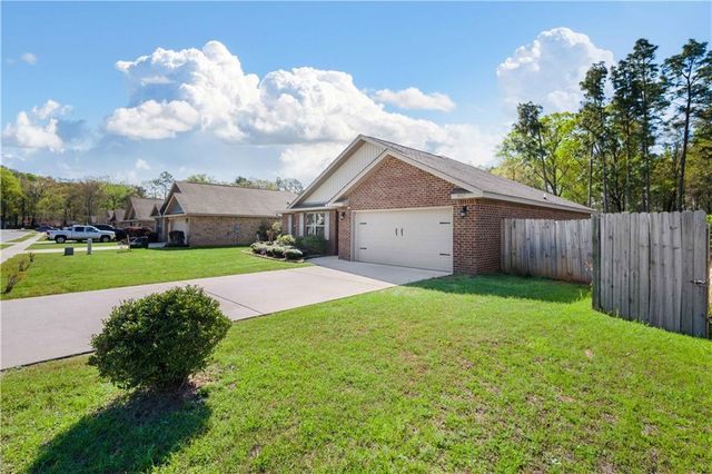8367 Calgary Drive S, Mobile, AL 36695