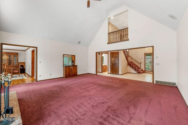 5303 Spring Creek Lane, Sylvania, OH 43560