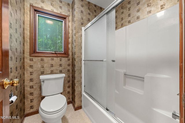 5303 Spring Creek Lane, Sylvania, OH 43560