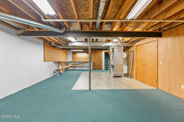 5303 Spring Creek Lane, Sylvania, OH 43560