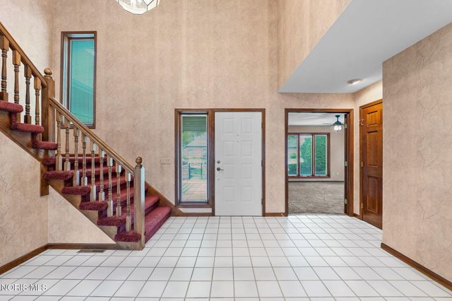 5303 Spring Creek Lane, Sylvania, OH 43560