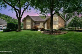 5303 Spring Creek Lane, Sylvania, OH 43560