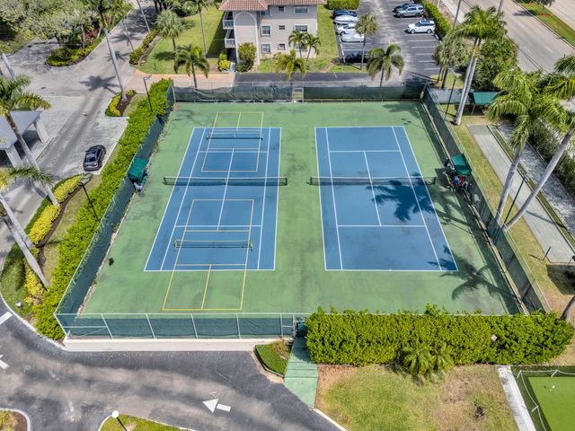 6 ROYAL PALM Way 307, Boca Raton, FL 33432