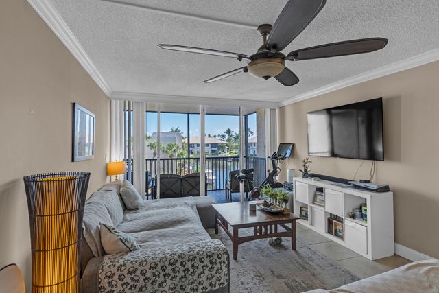 6 ROYAL PALM Way 307, Boca Raton, FL 33432