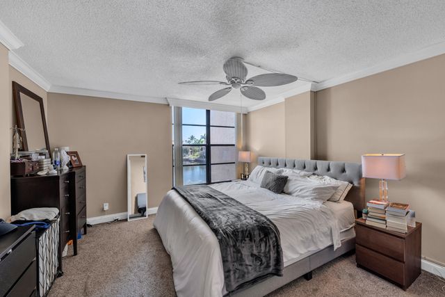 6 ROYAL PALM Way 307, Boca Raton, FL 33432