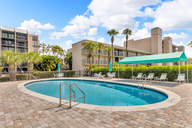 6 ROYAL PALM Way 307, Boca Raton, FL 33432