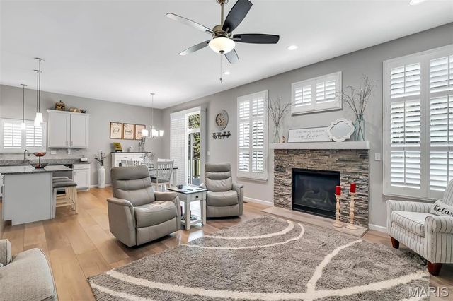 218 W Pine Creek Court, Wentzville, MO 63385