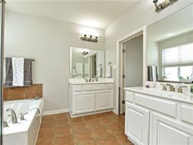 2737 Plantation DR, Round Rock, TX 78681