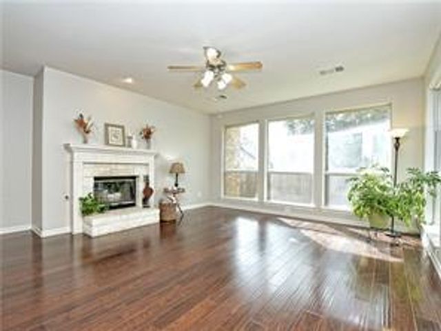 2737 Plantation DR, Round Rock, TX 78681