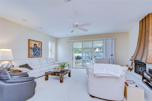 2963 HICKORY GROVE DRIVE, Valrico, FL 33596