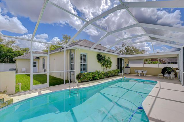 2963 HICKORY GROVE DRIVE, Valrico, FL 33596